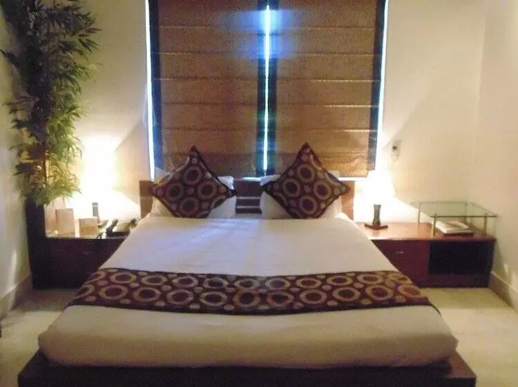 Fotos del hotel Tatvam Residency:  11