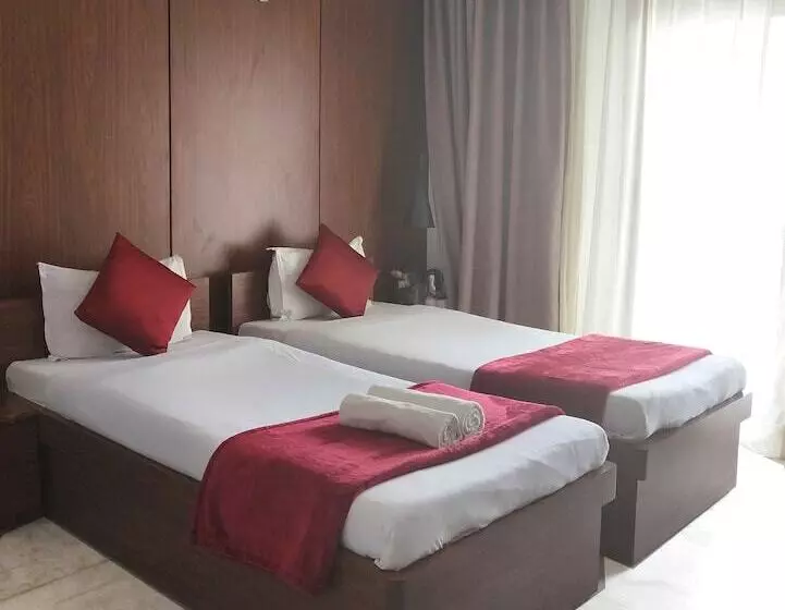 Fotos del hotel Tatvam Residency:  16