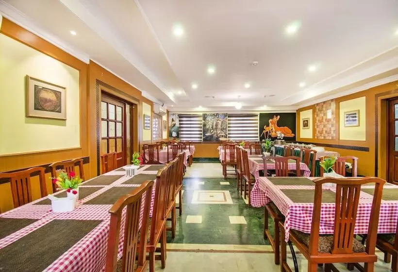 Fotos del hotel Fabhotel Metro Manor Central Station:  3