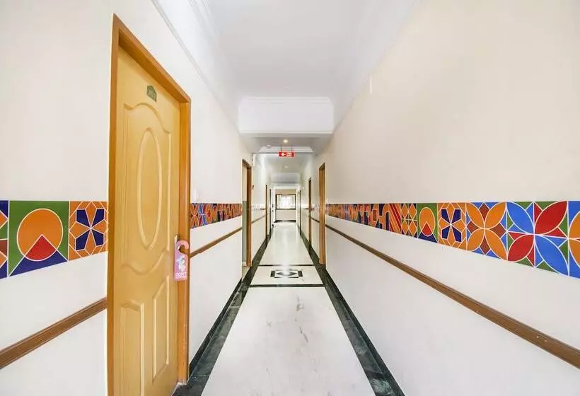 Fotos del hotel Fabhotel Metro Manor Central Station:  2