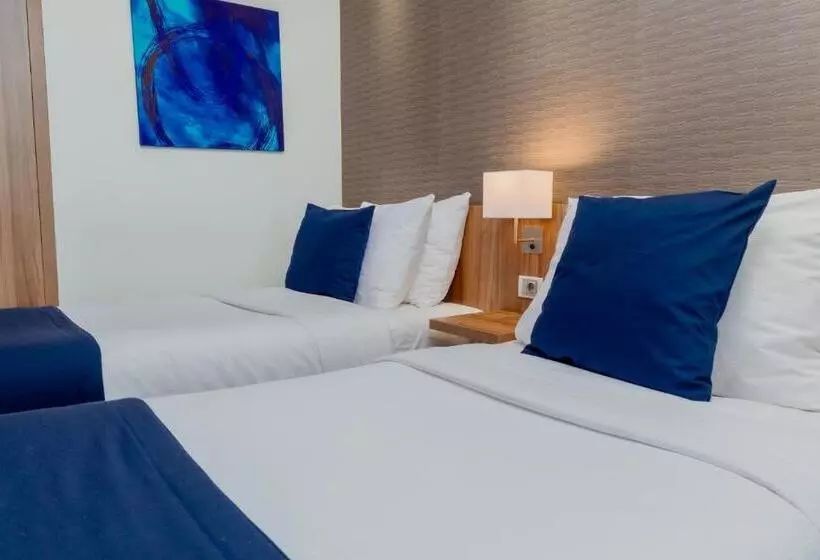 Fotos del hotel Holiday Inn Express Belgrade  City:  15