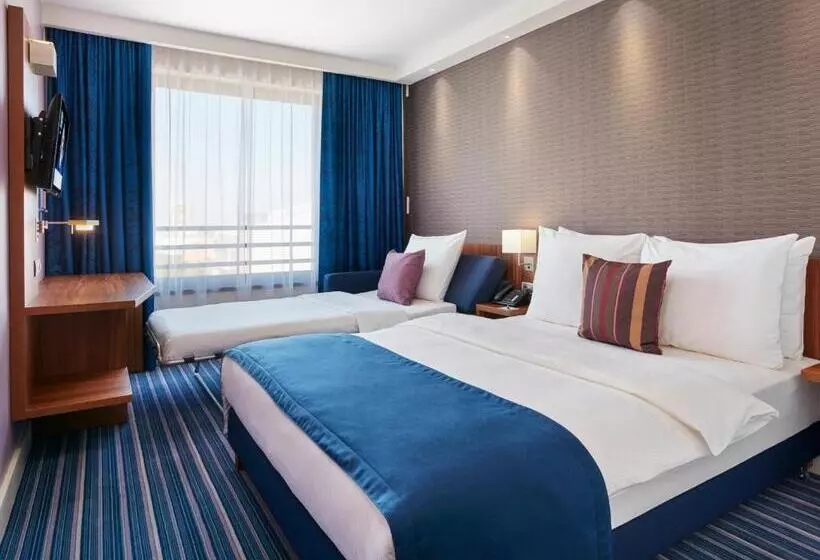 Fotos del hotel Holiday Inn Express Belgrade  City:  13