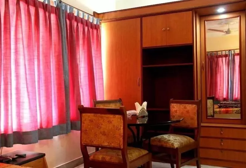 Fotos del hotel Pallavi International:  24