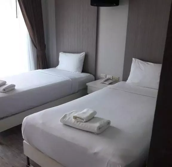 Fotos del hotel Inn Place Serviced Residence:  9