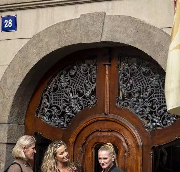 Fotos del hotel Miss Sophie's Charles Bridge:  6