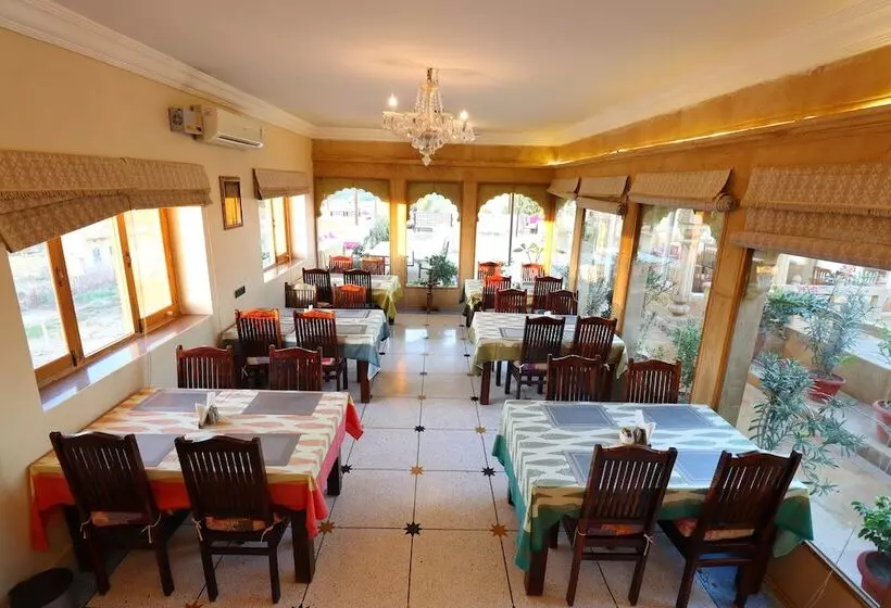 Fotos del hotel The Gulaal:  5