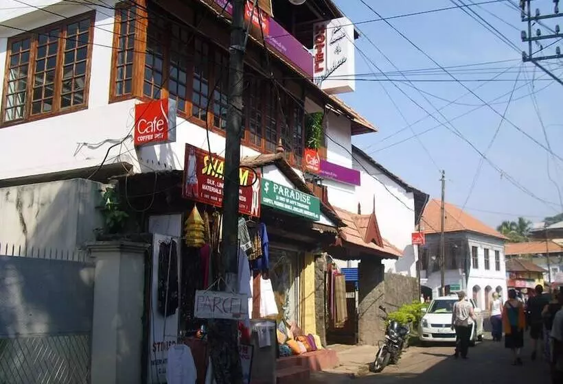 Fotos del hotel The Mango Tree Inn:  8