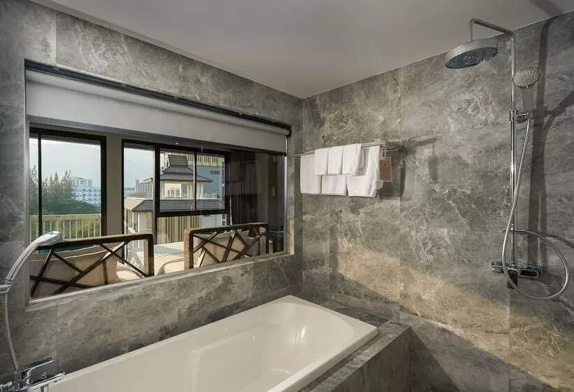 Fotos del hotel X2 Vibe Chiang Mai Decem:  22