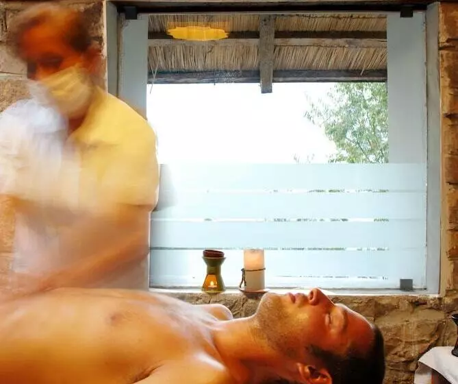 Fotos del hotel Hotel Isla Suasi:  2