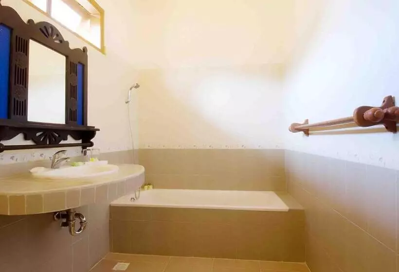 Fotos del hotel Kusnadi:  15