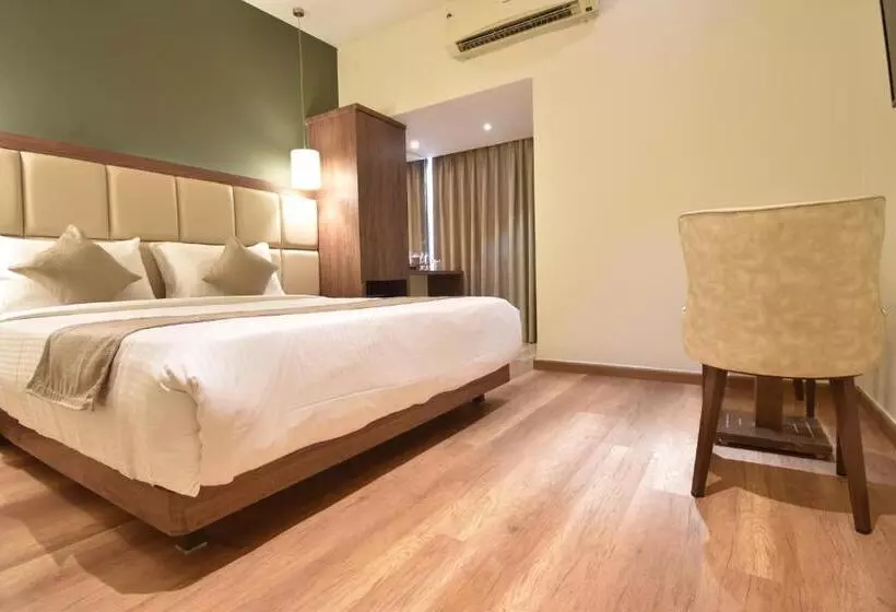 Fotos del hotel Aarya International:  13