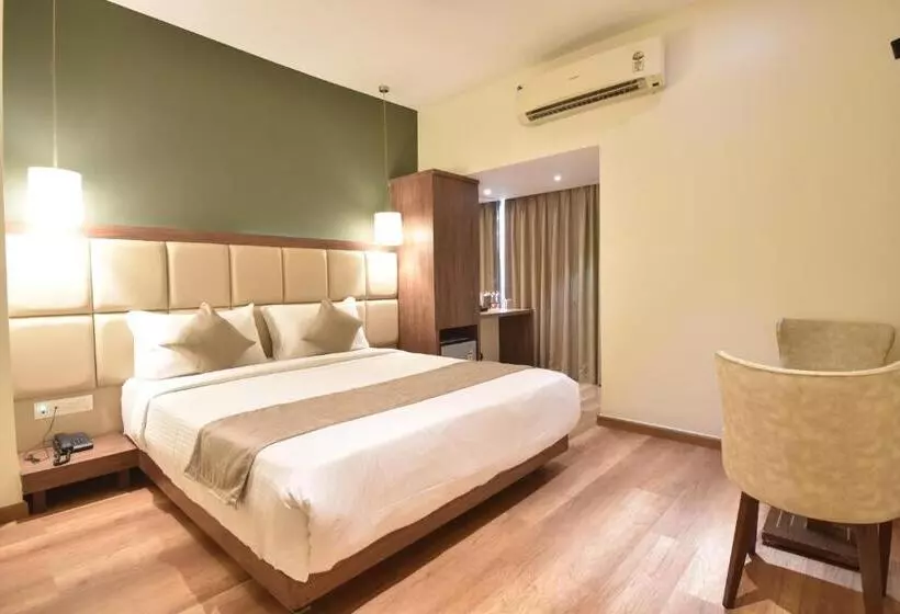 Fotos del hotel Aarya International:  11