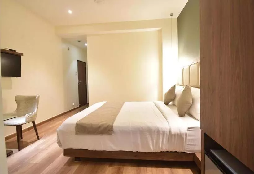 Fotos del hotel Aarya International:  15