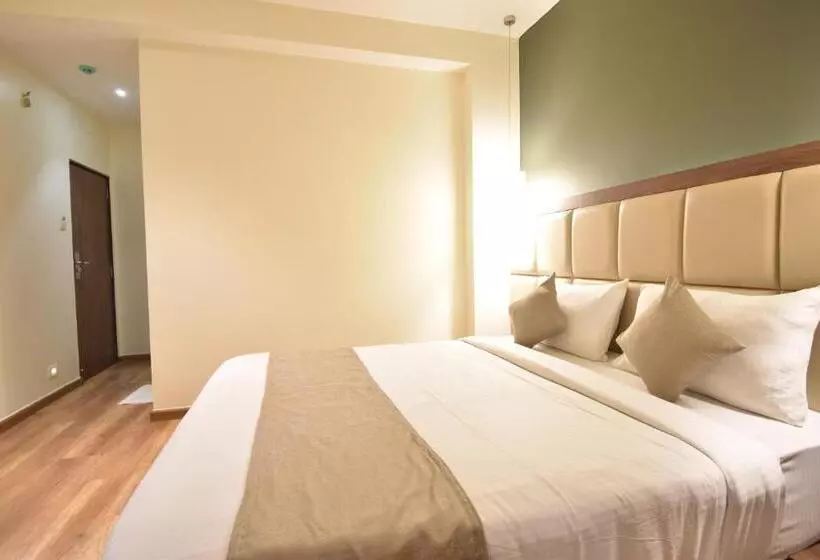 Fotos del hotel Aarya International:  2