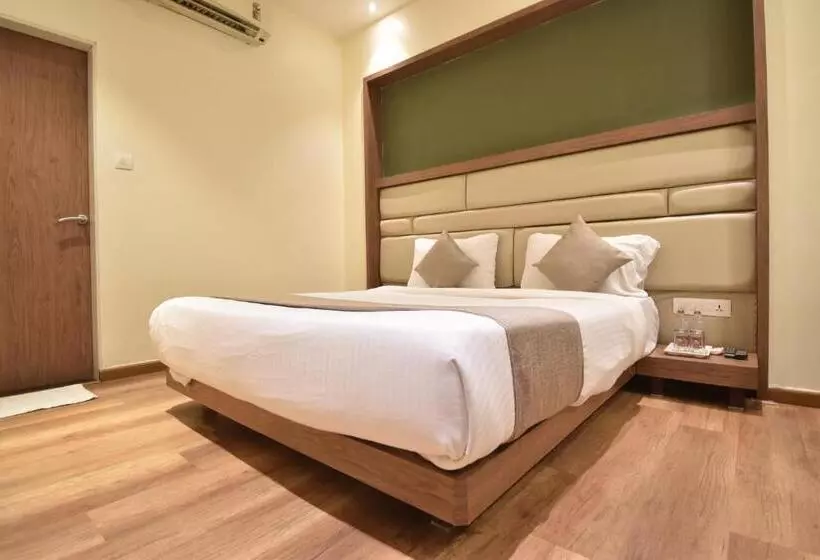 Fotos del hotel Aarya International:  23