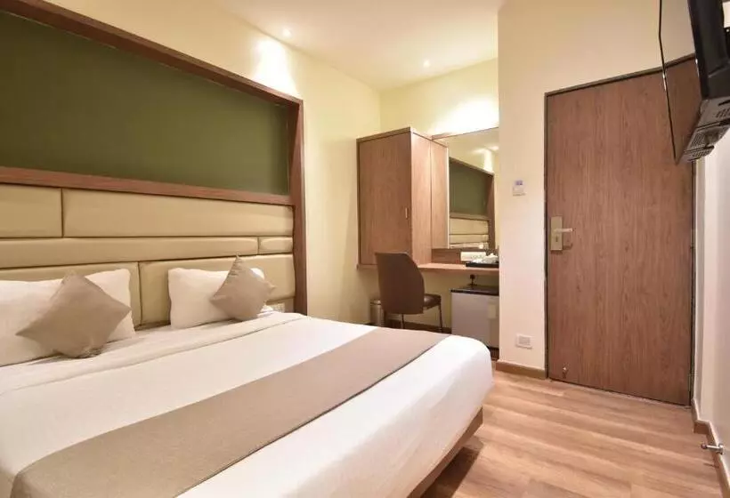 Fotos del hotel Aarya International:  1