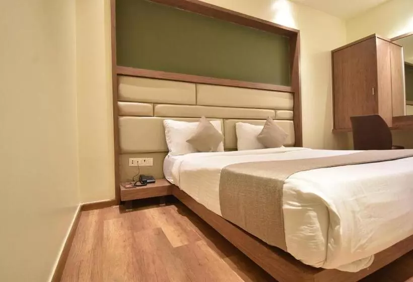 Fotos del hotel Aarya International:  21