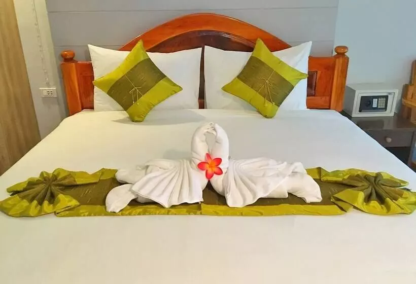 Fotos del hotel Sri Chada:  21