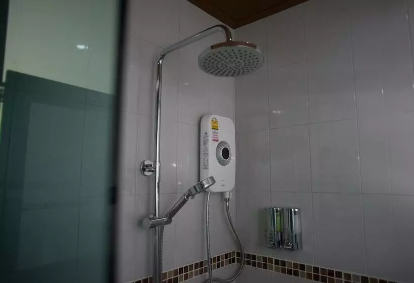 Fotos del hotel Sri Chada:  22