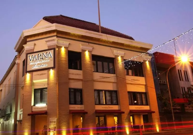 Fotos del hotel Varna Culture Hotel Soerabaia Surabaya:  13