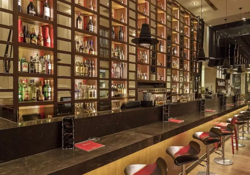 Fotos del hotel 3sixty  & Suites:  4