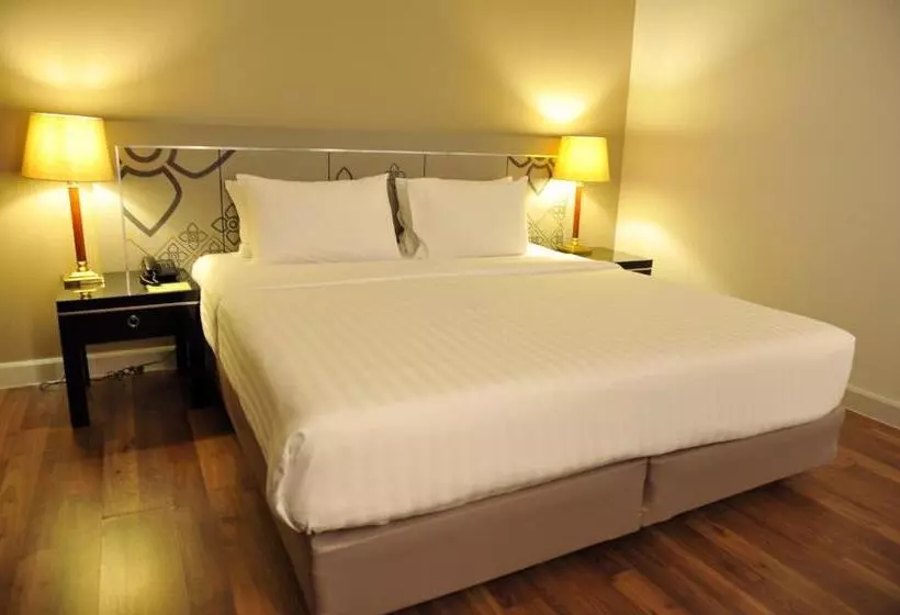 Fotos del hotel New Season:  19