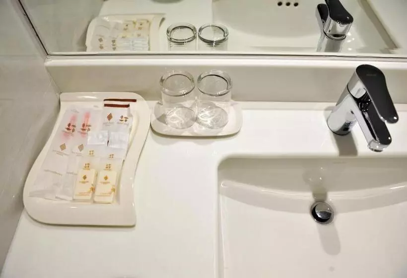 Fotos del hotel New Season:  18