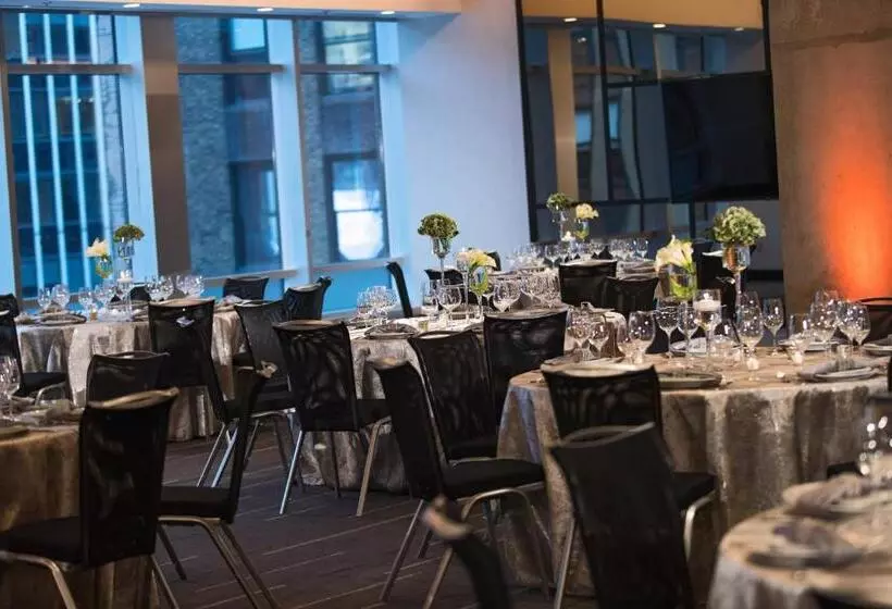 Fotos del hotel Renaissance New York Midtown Hotel:  7