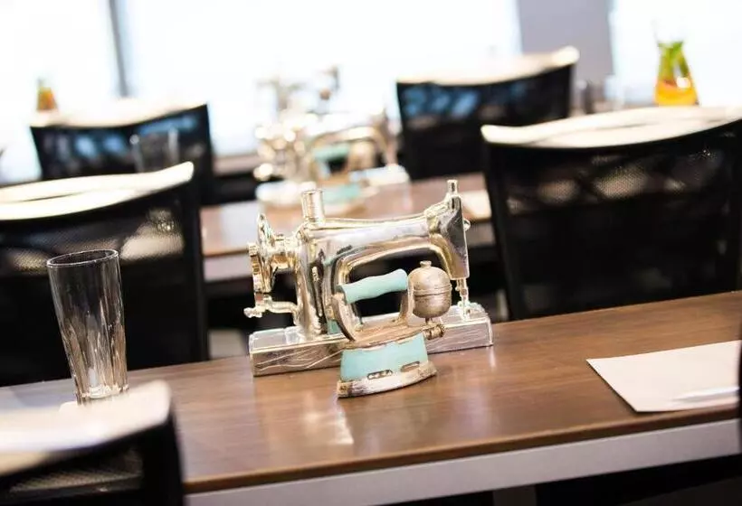 Fotos del hotel Renaissance New York Midtown Hotel:  6