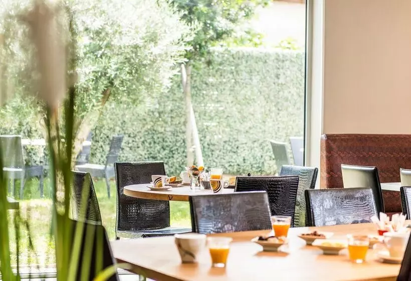 Fotos del hotel Kyriad Lyon Est Stadium Eurexpo Meyzieu:  18