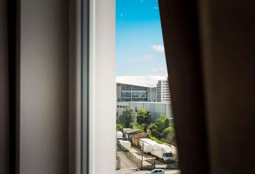 Fotos del hotel Kyriad Lyon Est Stadium Eurexpo Meyzieu:  10