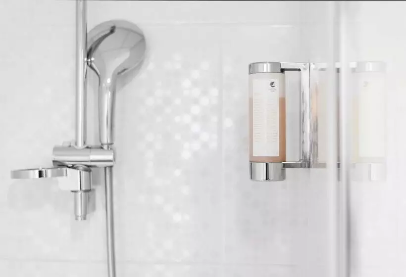 Fotos del hotel Kyriad Lyon Est Stadium Eurexpo Meyzieu:  23