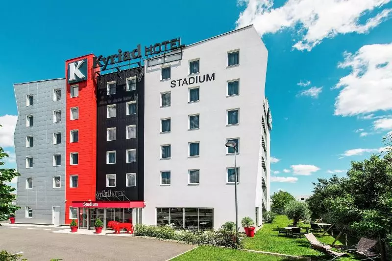 Fotos del hotel Kyriad Lyon Est Stadium Eurexpo Meyzieu:  16