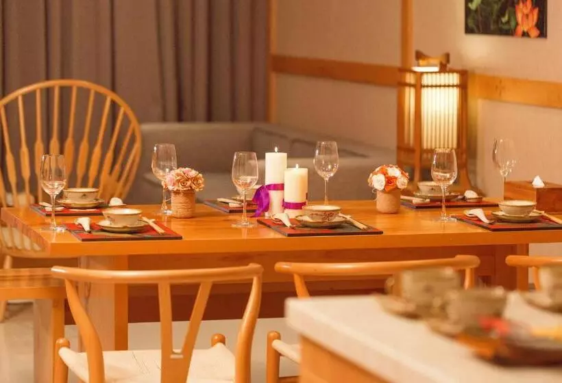 Fotos del hotel Mangala Zen Garden & Luxury Apartments:  3