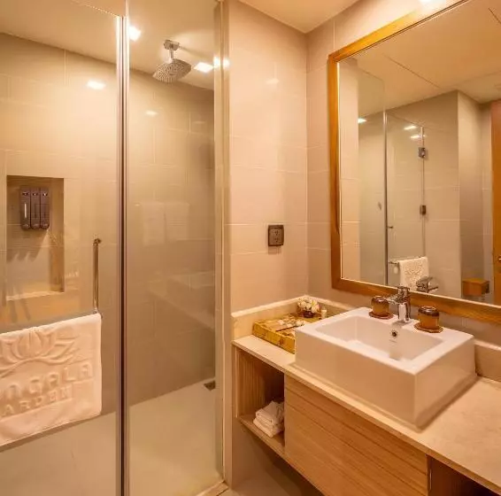 Fotos del hotel Mangala Zen Garden & Luxury Apartments:  6