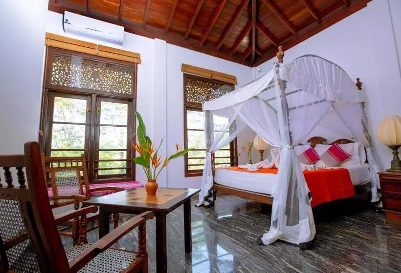 Fotos del hotel Niyagama House:  18