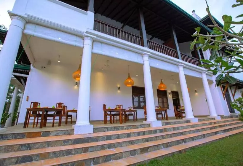 Fotos del hotel Niyagama House:  5