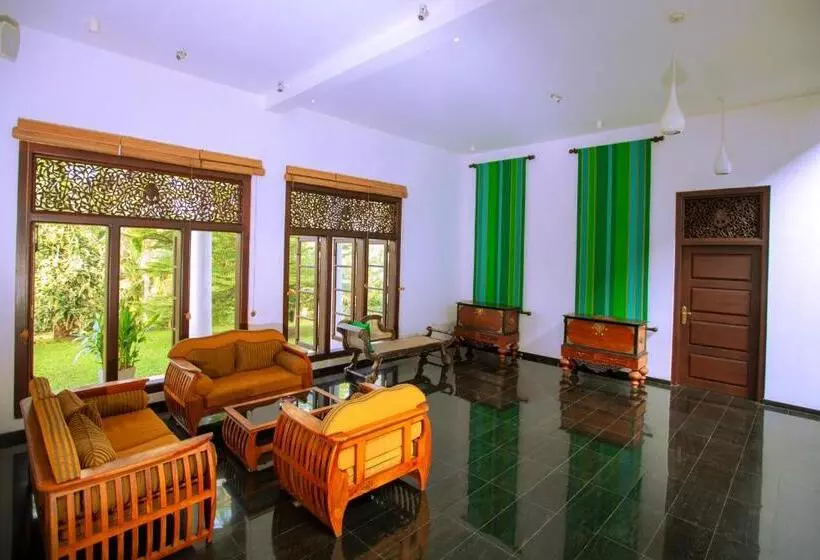 Fotos del hotel Niyagama House:  3