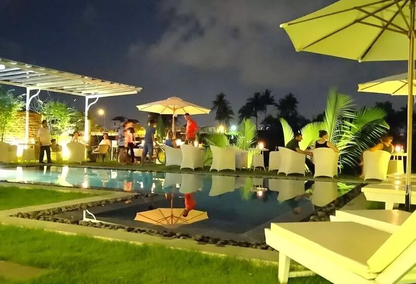 Fotos del hotel Ylang Garden Villa:  3