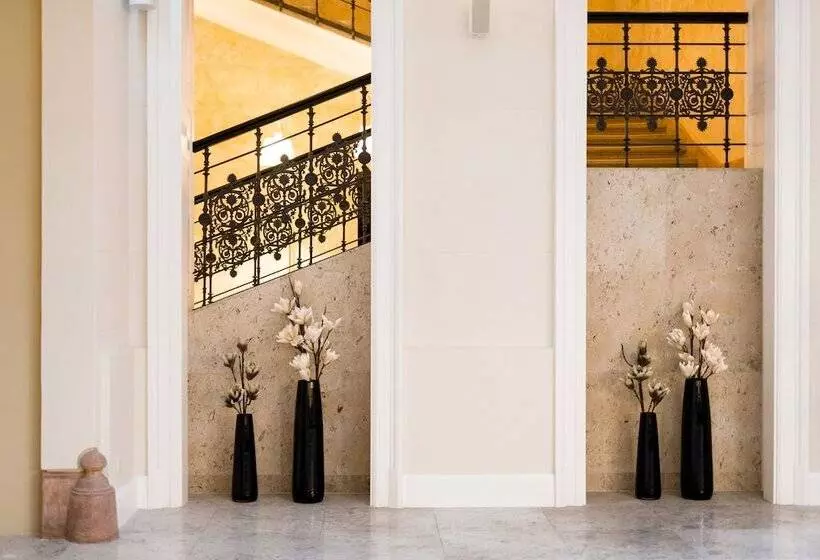 Fotos del hotel Moments Budapest:  4