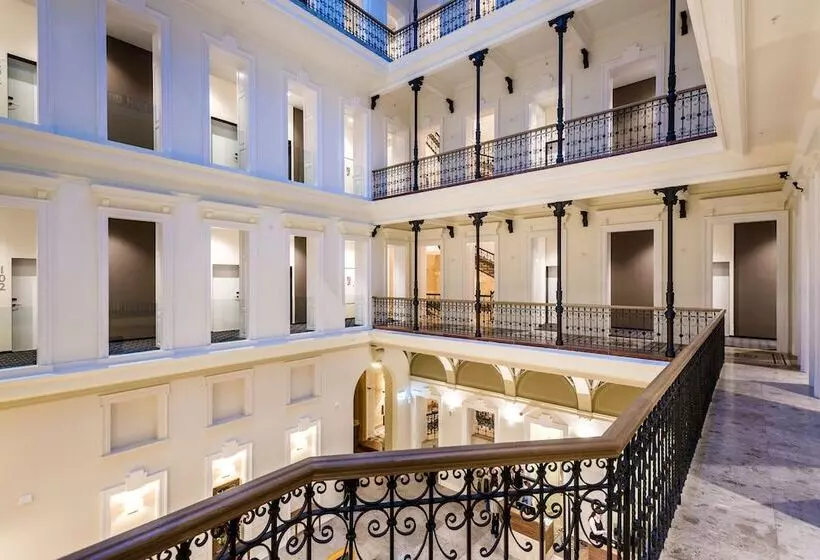 Fotos del hotel Moments Budapest:  20