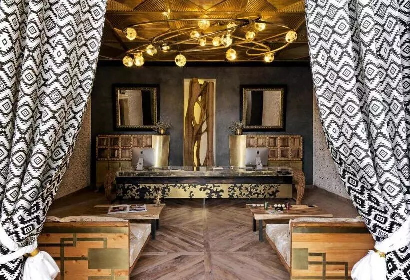 Fotos del hotel The Source:  16