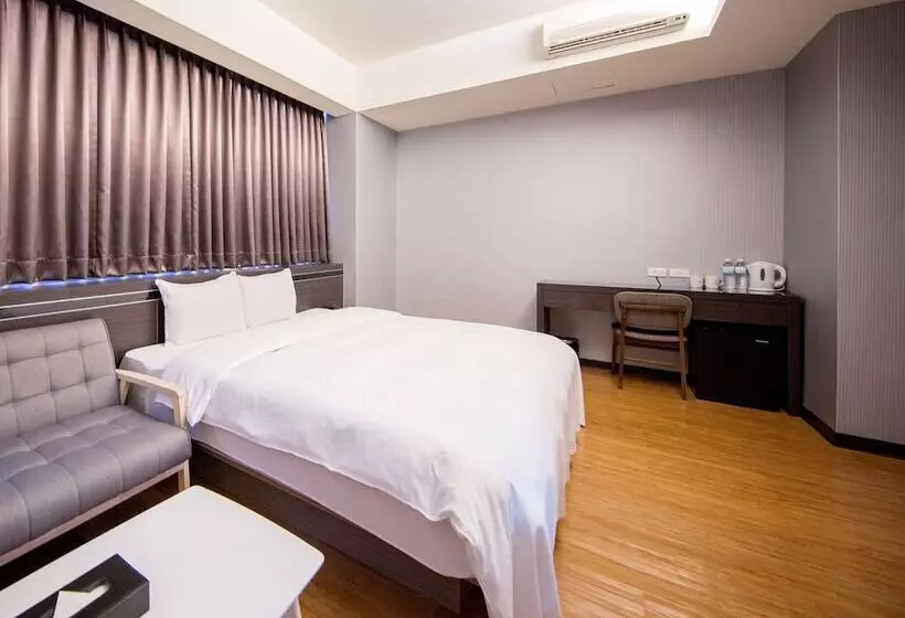 Fotos del hotel Military75:  22