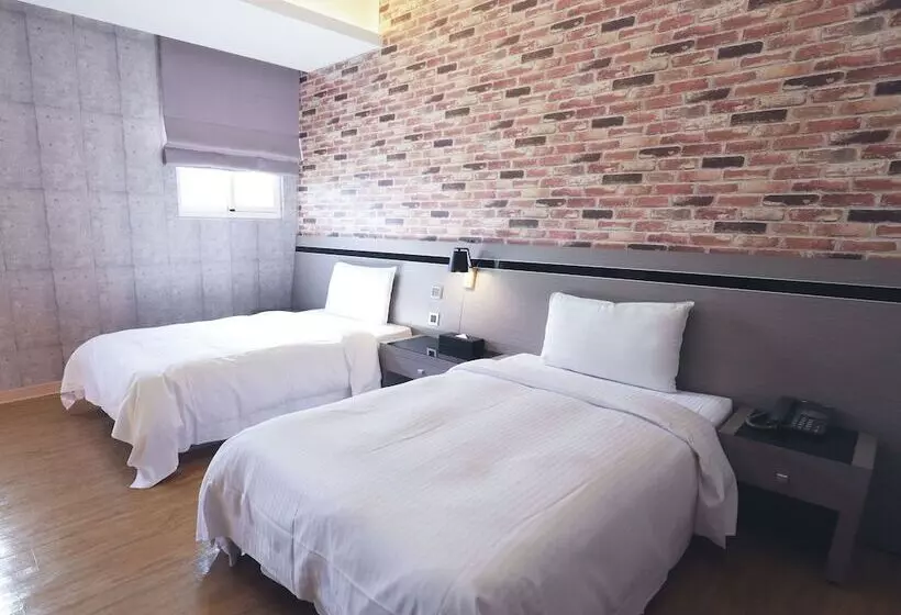 Fotos del hotel Military75:  14