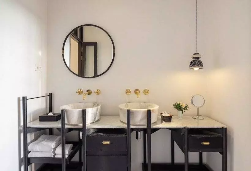 Fotos del hotel Des Artists, Ping Silhouette:  13