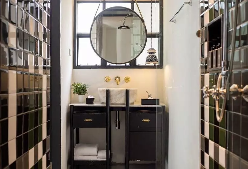 Fotos del hotel Des Artists, Ping Silhouette:  4