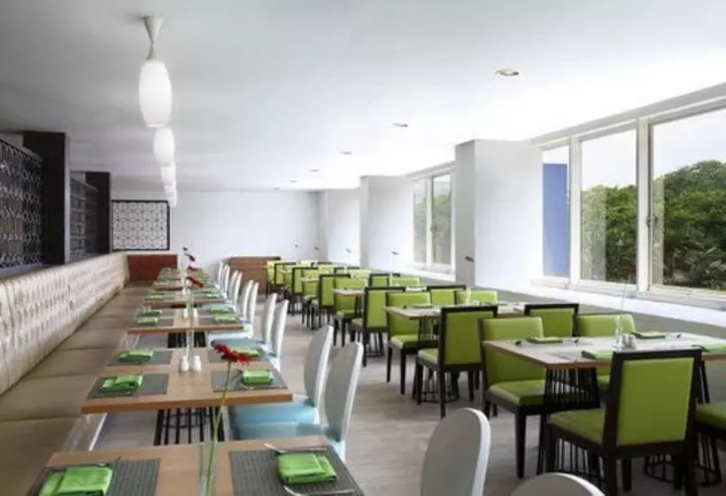 Fotos del hotel Santika Kelapa Gading:  4