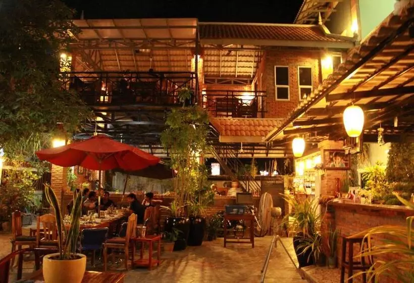 Fotos del hotel The Coconut House:  11