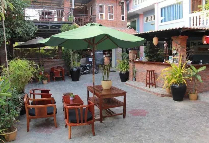 Fotos del hotel The Coconut House:  12