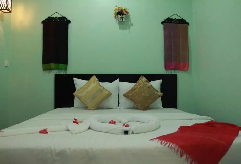 Fotos del hotel The Coconut House:  8